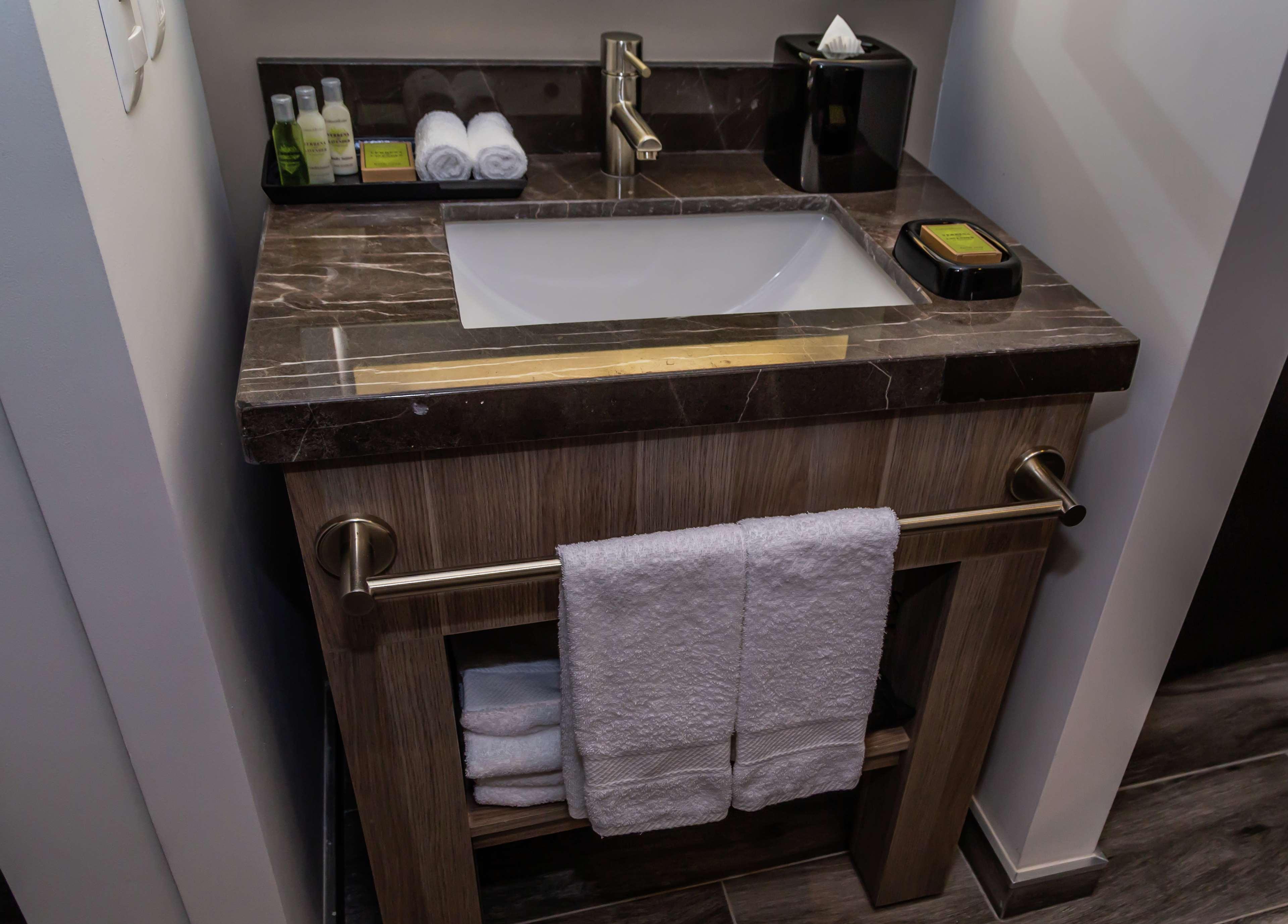 Hampton & By Hilton Puebla