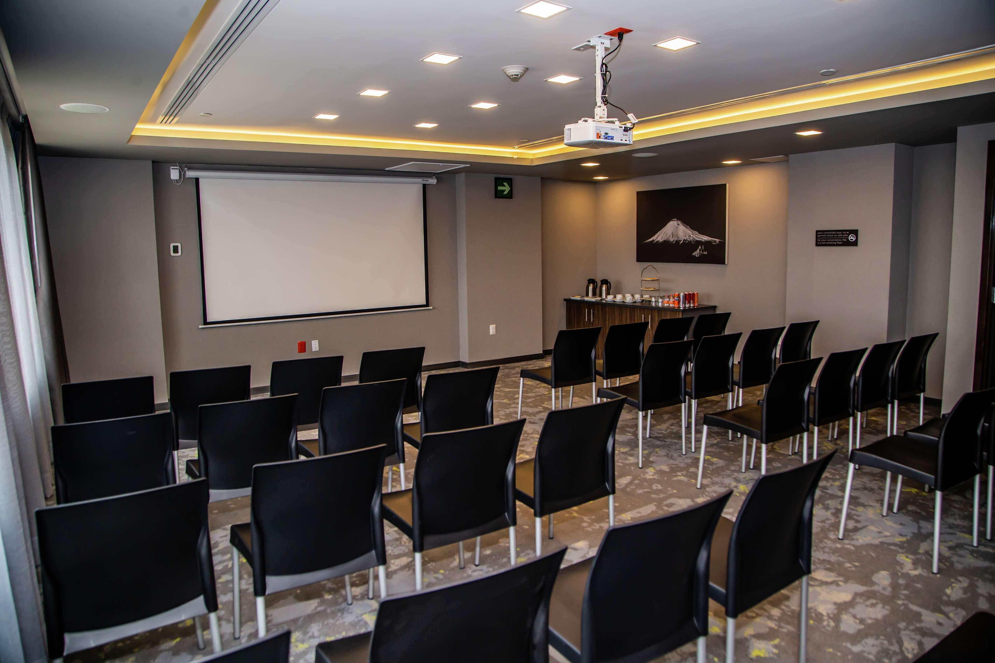 Hampton & By Hilton 3*