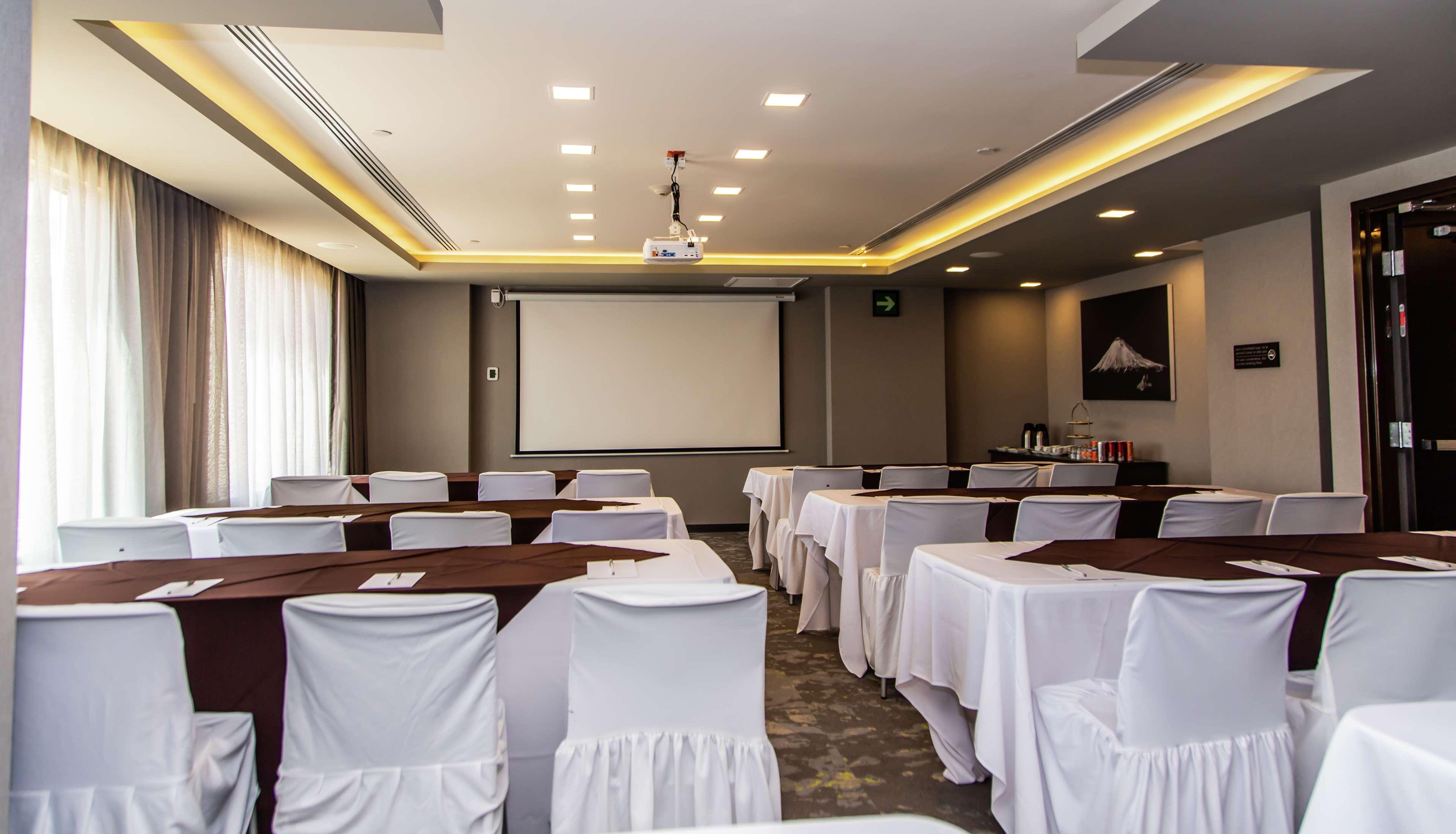Hampton & By Hilton 3* Puebla