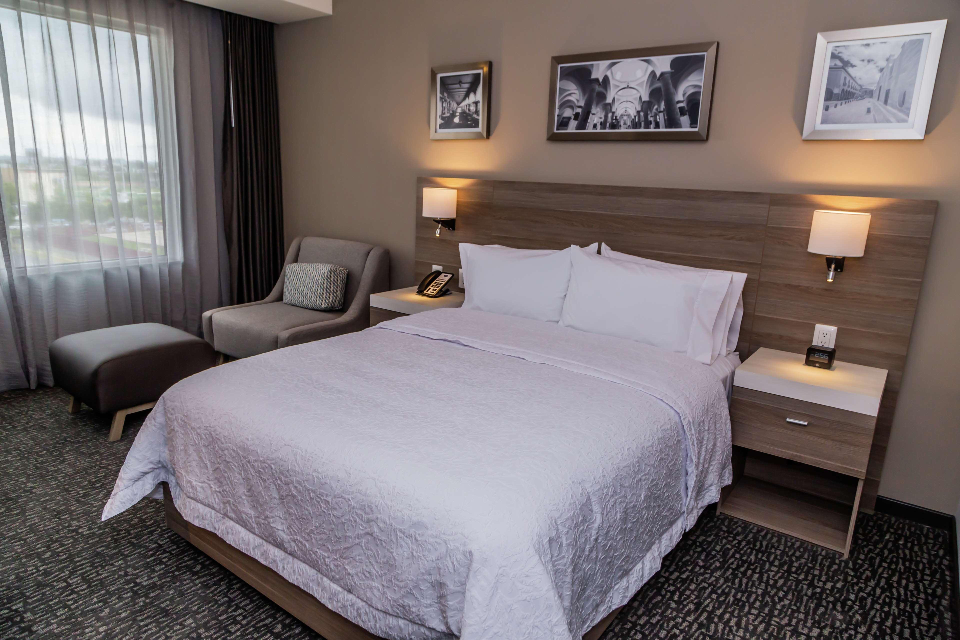 Hampton & By Hilton