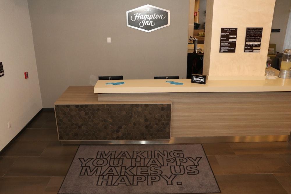 Hotel Hampton & By Hilton